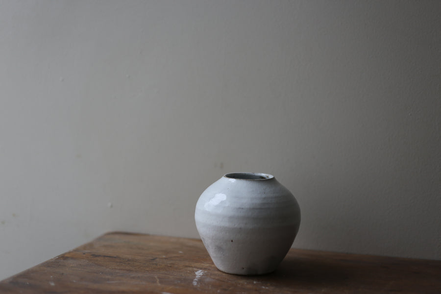Round Vase in Oatmeal