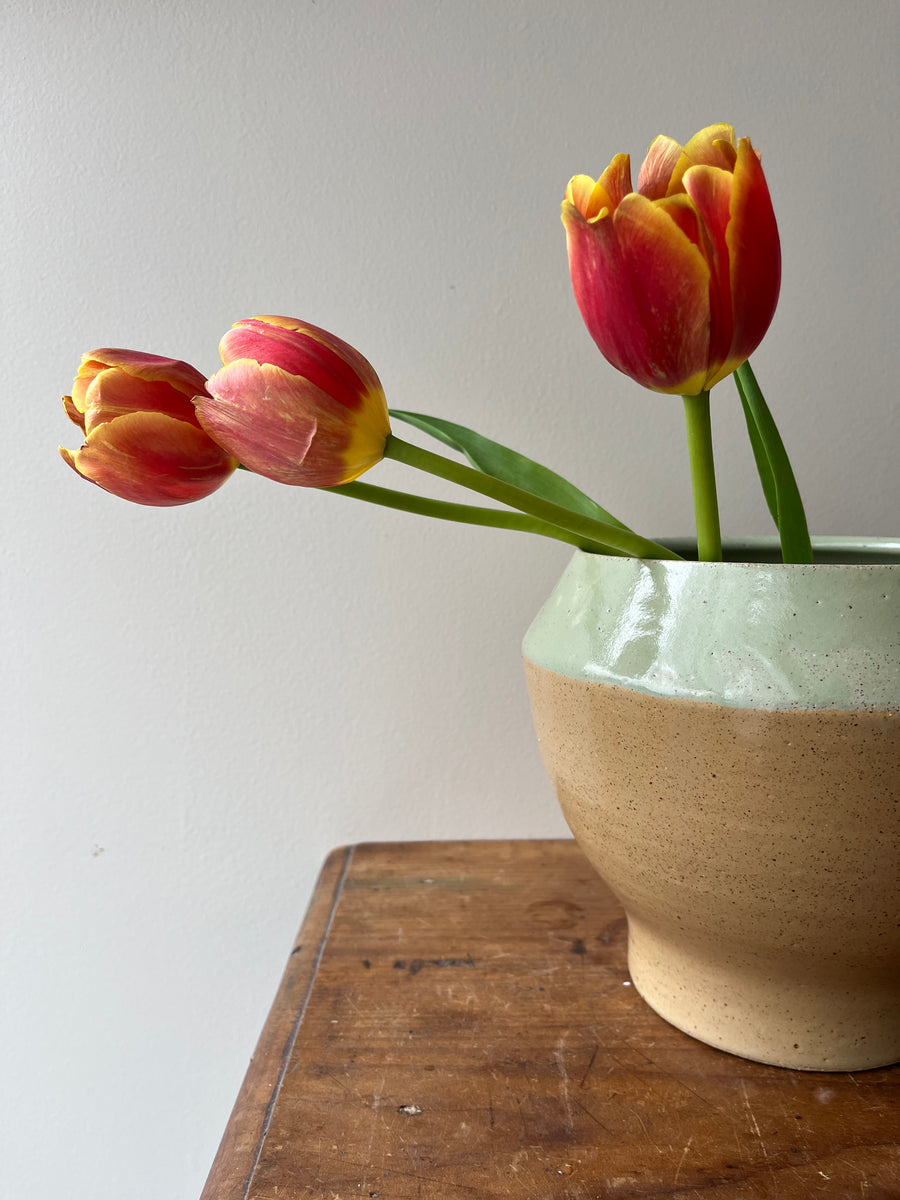 XL Tulip Vase in Green/Biscuit